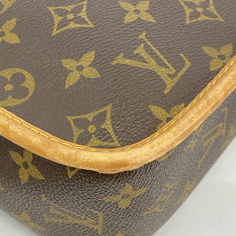 LOUIS VUITTON Brown Monogram Shoulder Bag - Picture 6 of 14